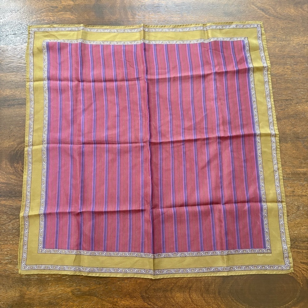 Albert Nipon Geometric Pattern with. Order design Vintage 20-1/2 x 21” Scarf